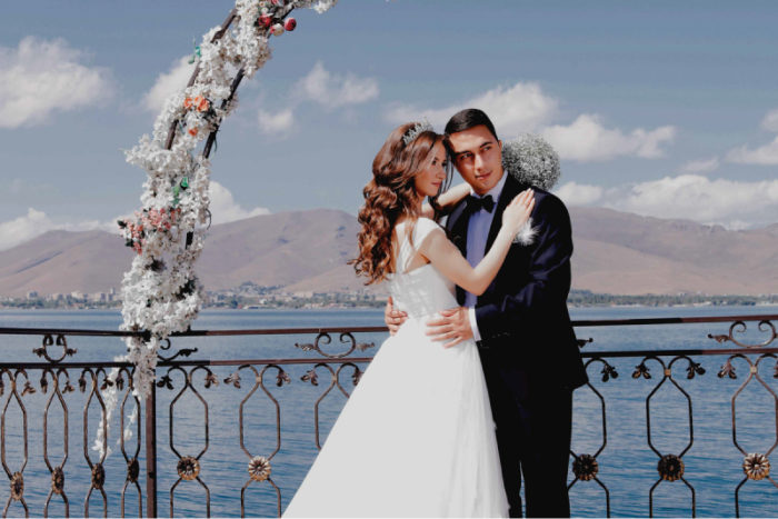 Musa production Movses Smbatyan photo video wedding day bride groom love story photo studio photo gallery couple photos photography courses harsaniq siro parmutyun ser Մուսա փրոդաքշն Մովսես Սմբատյան հարսանիք հարսանեկան օր սիրո պատմություն սեր ֆոտո վիդեո նկարահանում մոնտաժ հարսնացու փեսա հարսանեկան զգեստներ թամադա